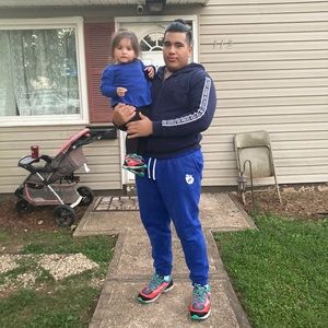 Meet your Posher, Cruz